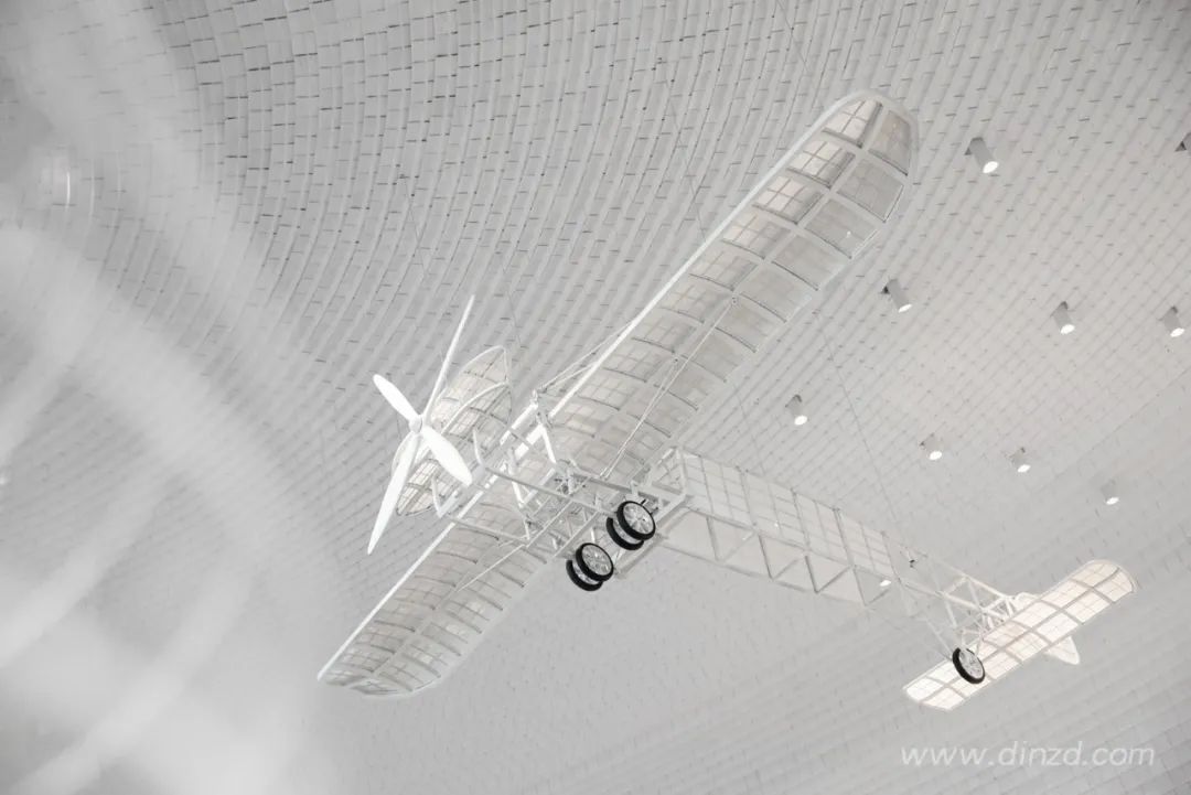 重庆衿湖翠林售楼部 | 无界星辰，艺术与生活的和谐共生-31