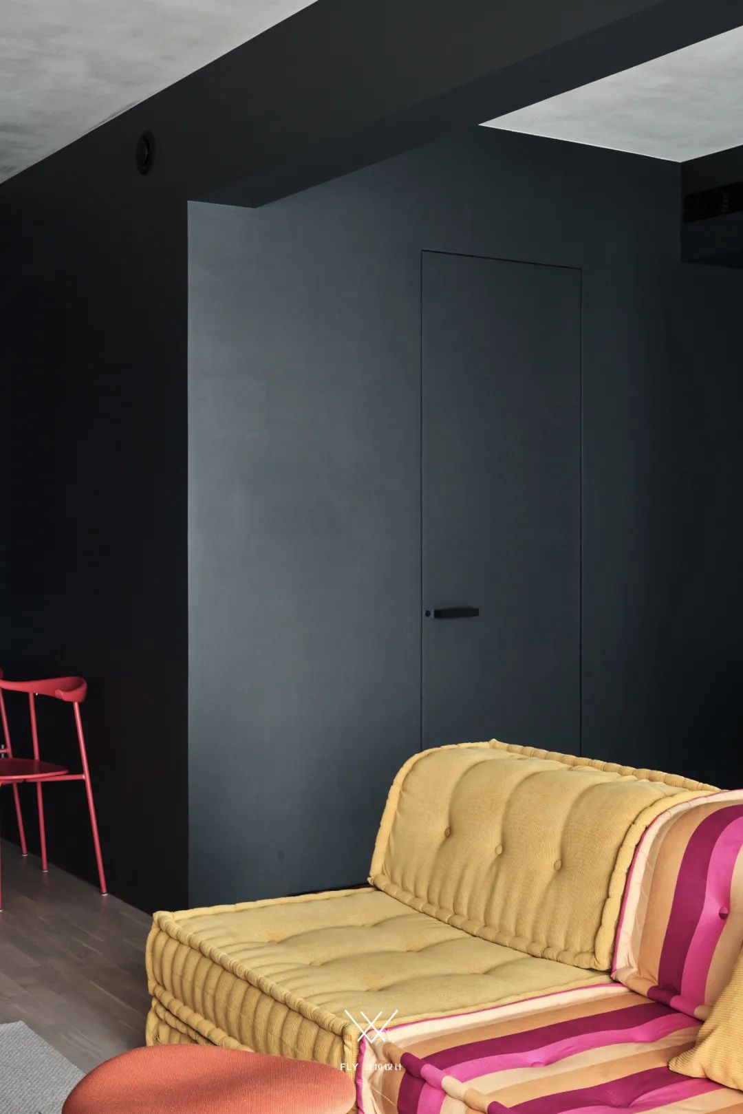 黑镜·颜色 · 极简家居艺术设计丨中国杭州丨菲拉设计-19