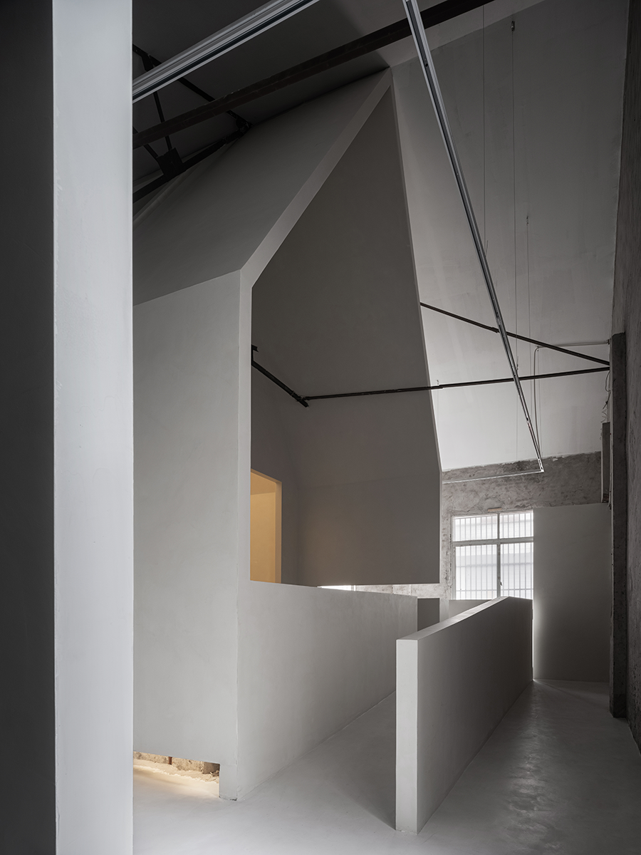 沉默与凝固的艺术魂 · 微水泥展厅设计丨李波-29