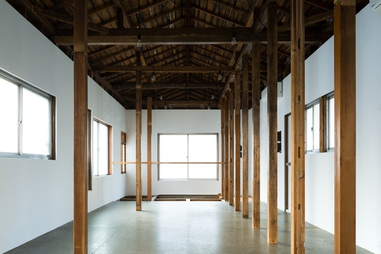 东京“Komajii 之家”社区共享空间-19