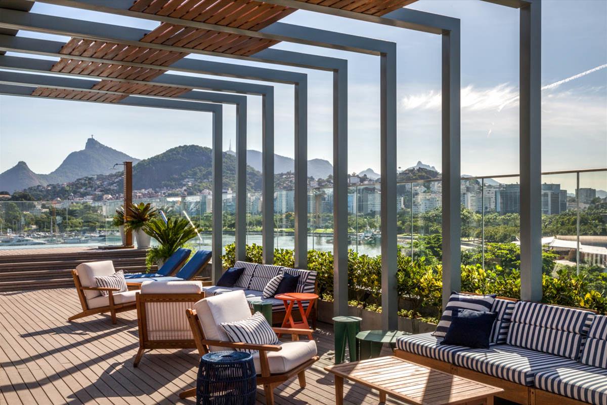 巴西 Prodigy Santos Dumont 酒店顶层露台设计-7