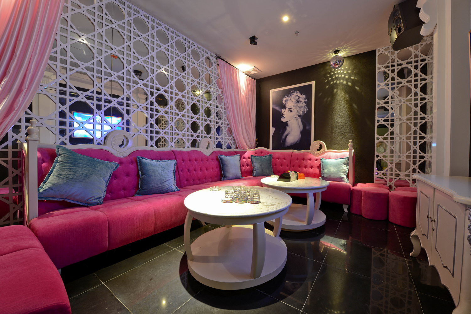 天门维多利亚量贩KTV-8