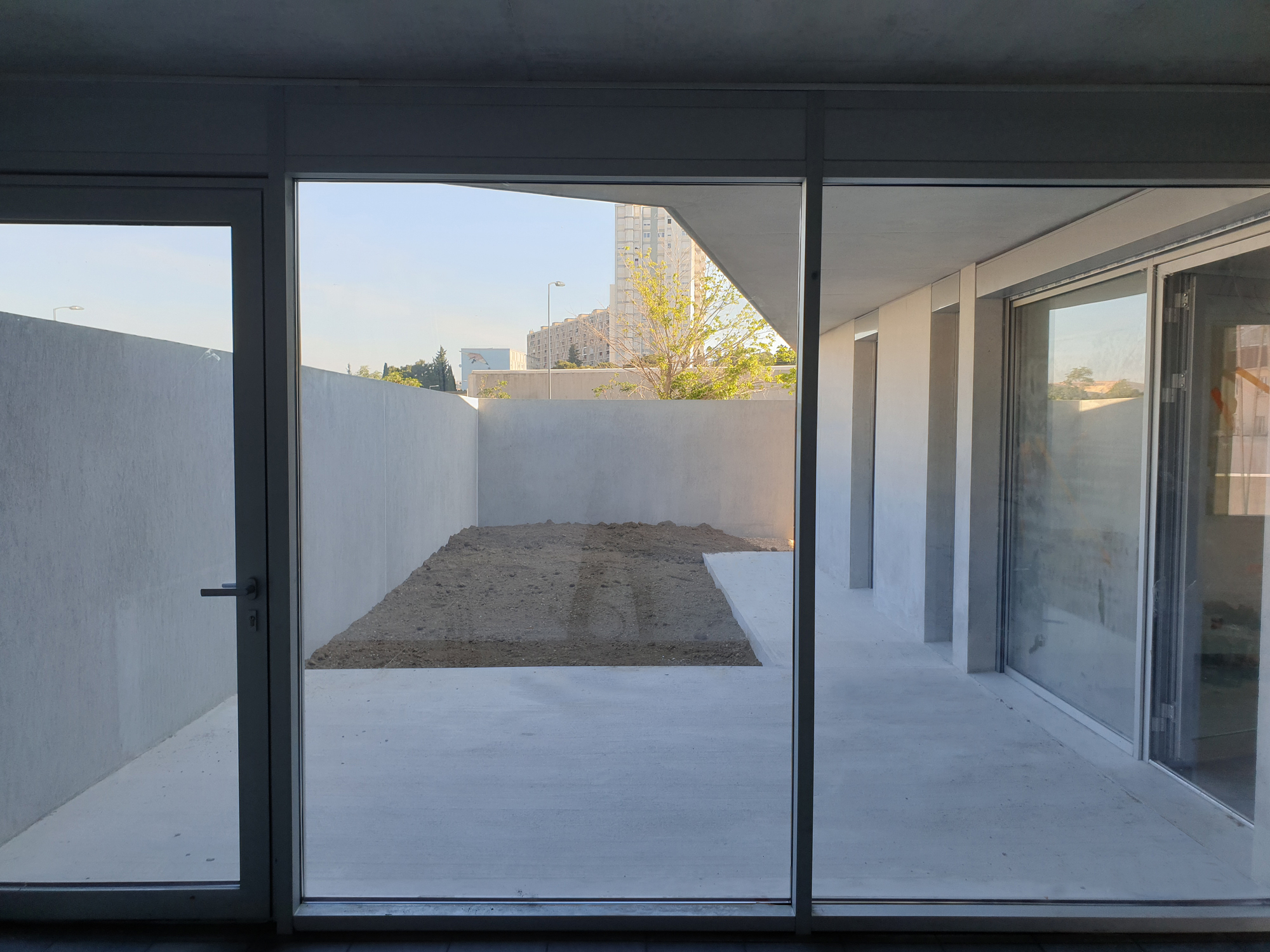 Malpasse Stadium / Guillaume Pepin architect + Fabrice Giraud architect-34