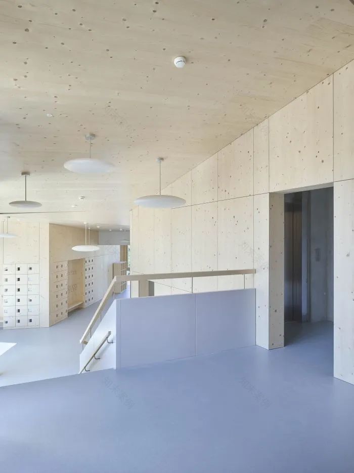 瑞士雷嫩斯幼儿园丨Atelier Pulver Architectes-34