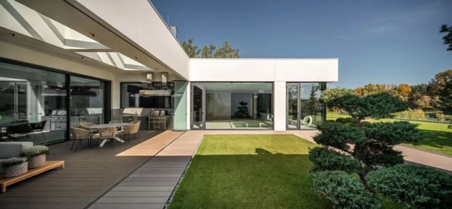 725㎡极简主义别墅,自然之美与生活品质的完美融合-24