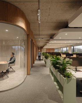 格林弗卢·阿姆斯特丹办公室丨荷兰阿姆斯特丹丨Planeka 与 Bureau Fraai