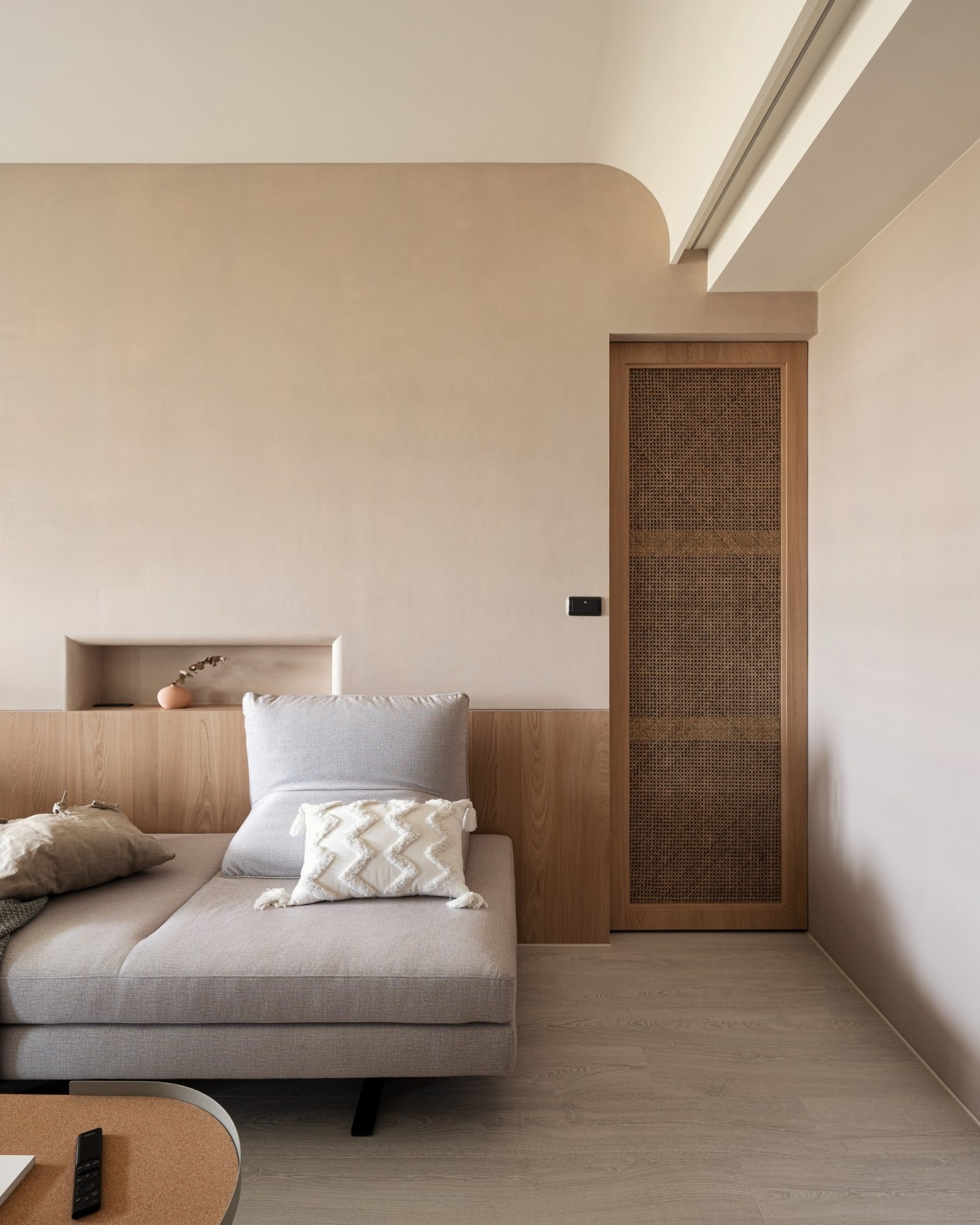 治愈奶茶色，一家人的冬日暖驿 | 筑悦空间设计-1