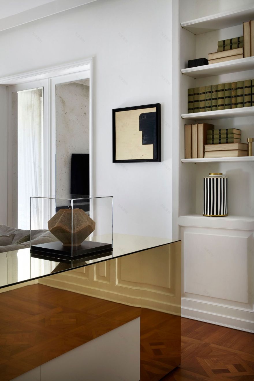 米兰市中心带秘密花园的公寓设计丨意大利米兰丨Dainelli Studio-15