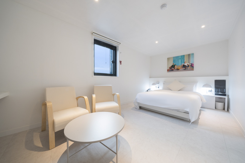 [韩国] 더휴식 고요 37 | 顶级设计师打造极简酒店内饰，完美呈现多样设计风格-8