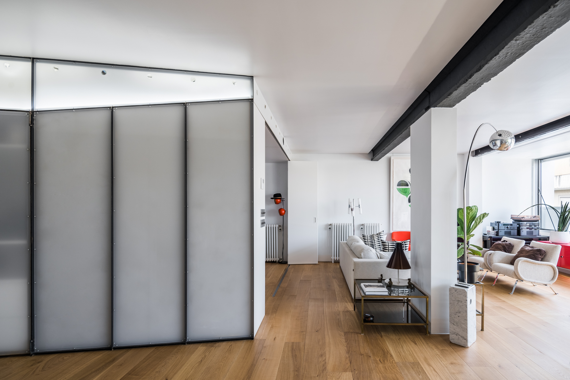 50 年代建筑翻新公寓，打造无界限空间-10