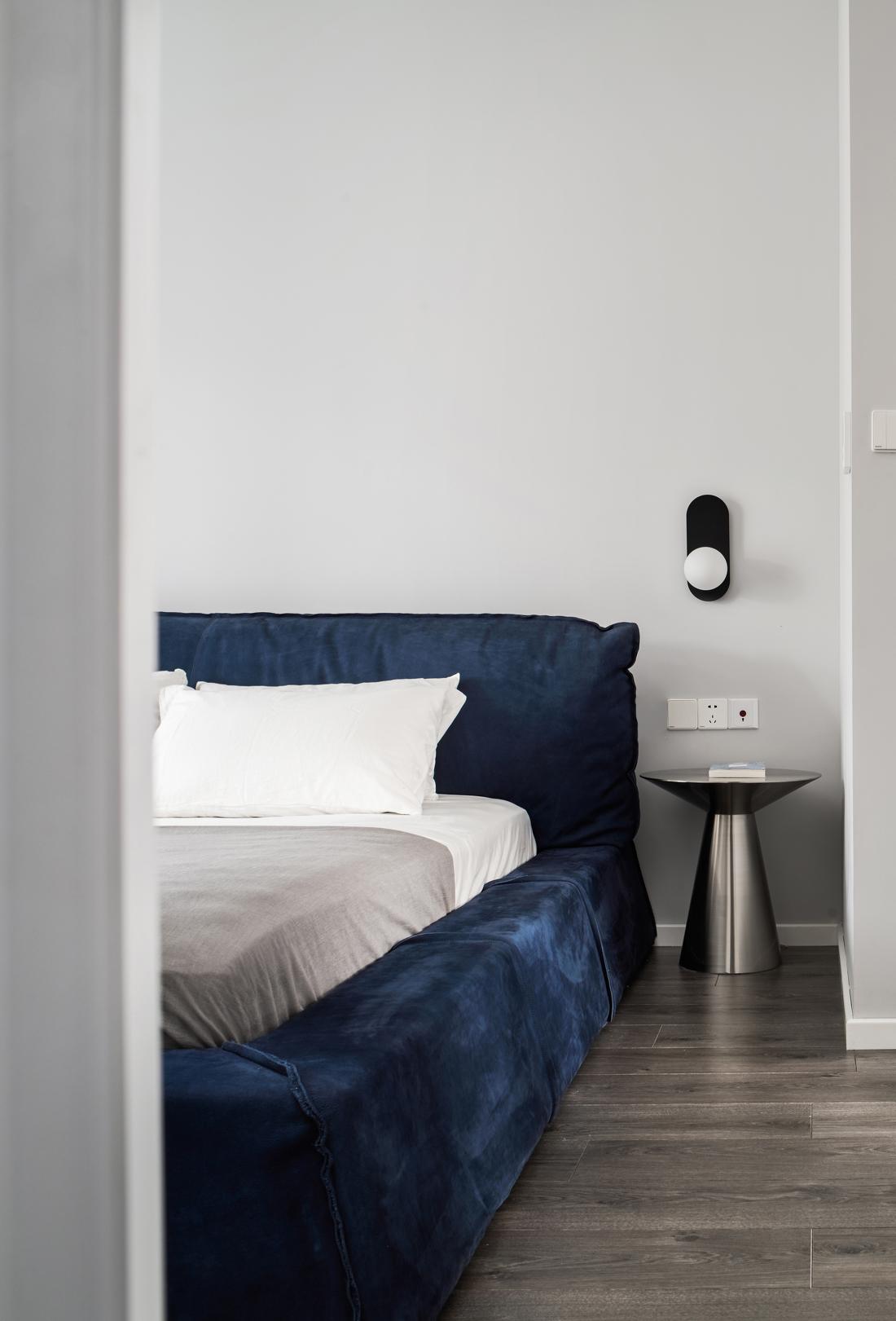 负楼层生活空间的艺术改造-31