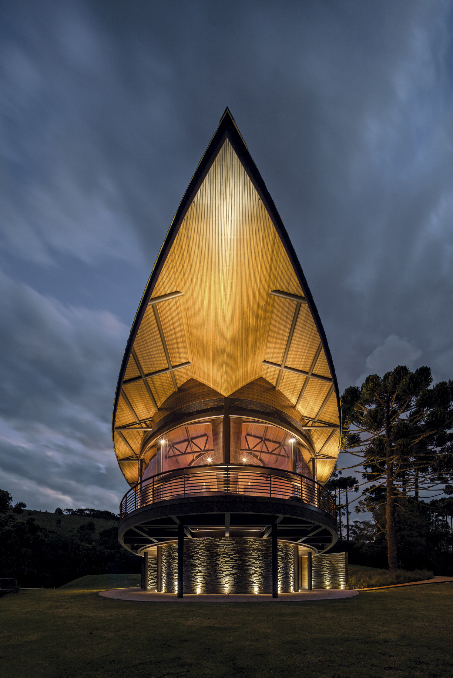 融合自然的山间别墅-30