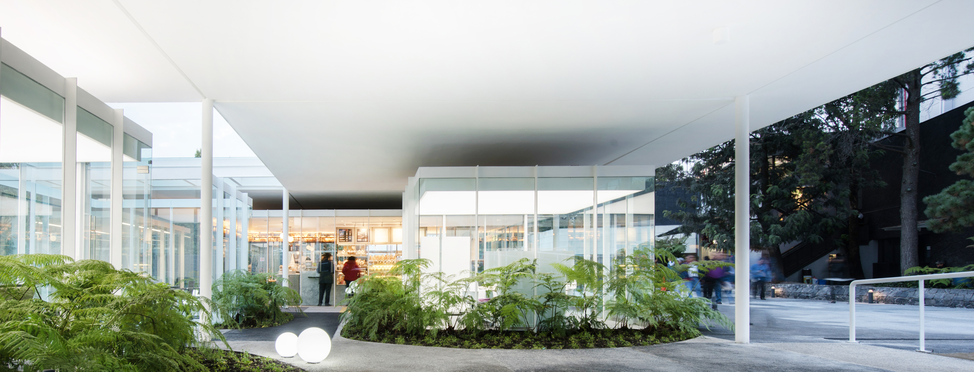 Azteca Pavilion Dining Room + Market / a|911-13