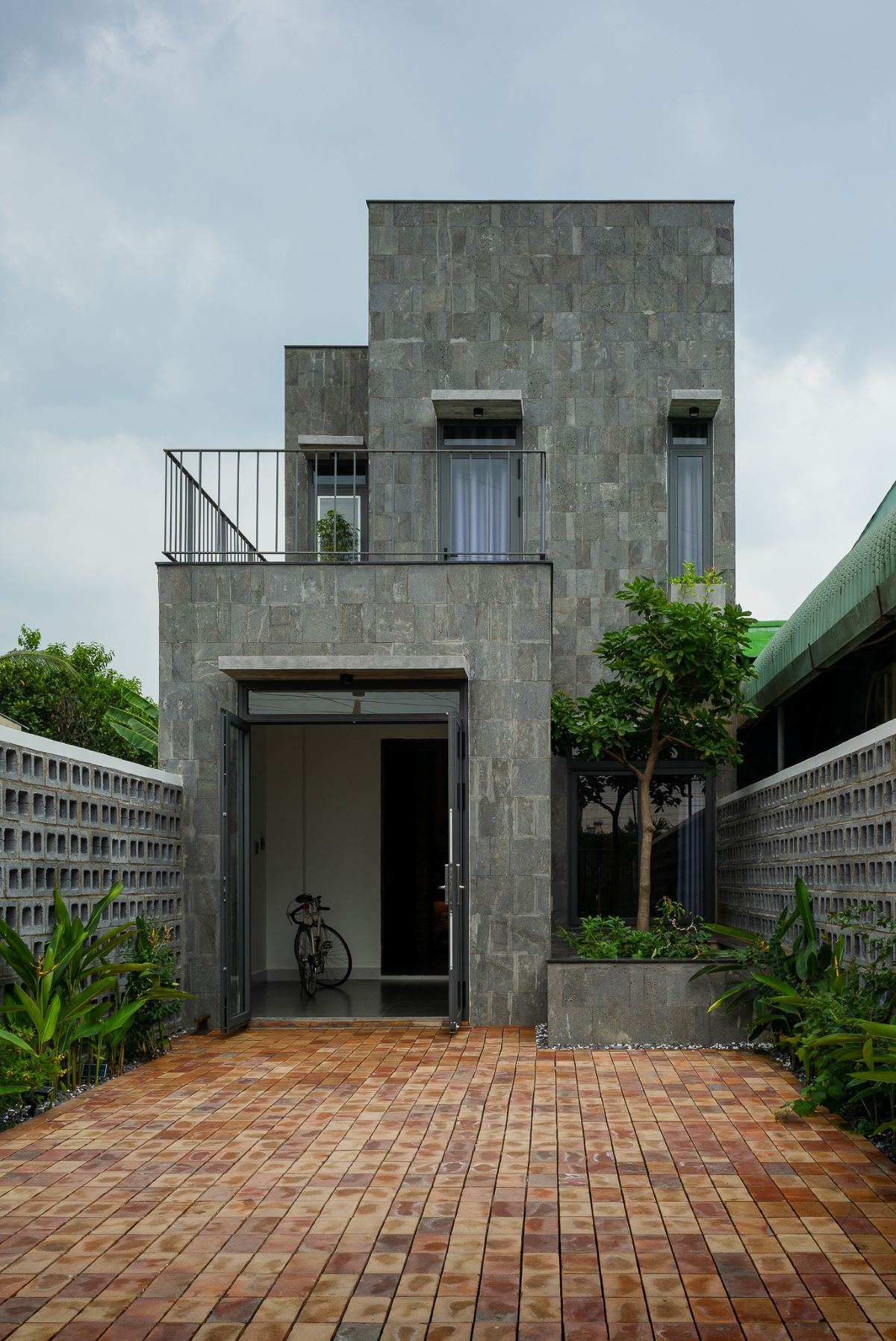 现代家居 BiBi House | 自然连接的开放式空间设计-1