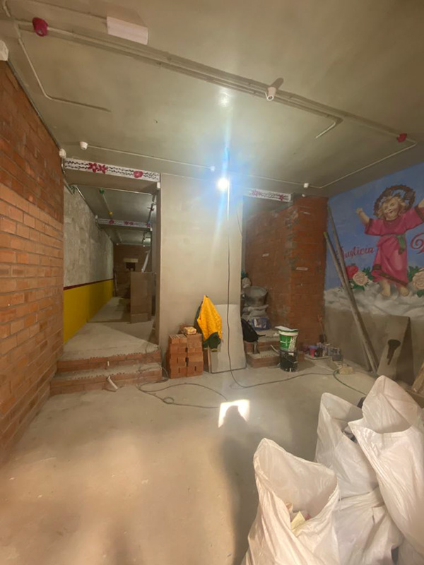 马德里社交俱乐部(注:在西班牙语里,la是定冠词,social有社交的意思 ,Madrid是马德里,LA SOCIAL MADRID有可能是马德里当地一个社交俱乐部之类的名称,这只是基于常见情况的推测) 丨西班牙马德里-13