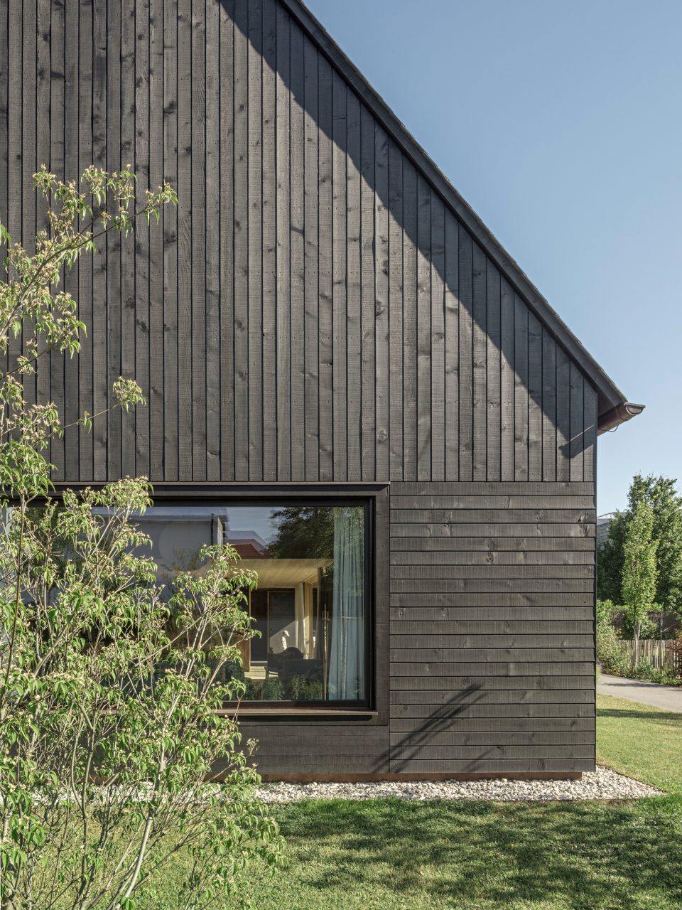 奥地利 Perchtoldsdorf 最小住宅设计丨Bernardo Bader Architects-8