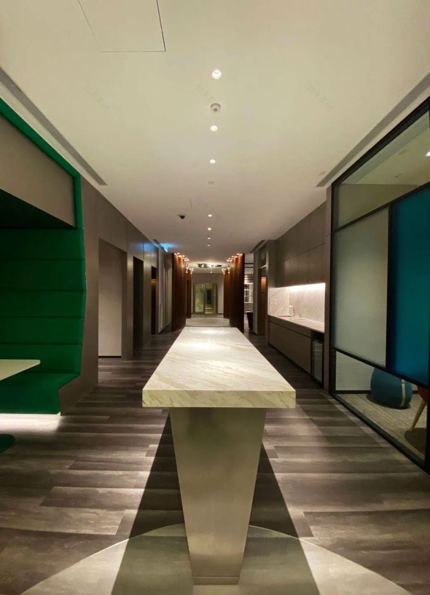 香港 CLP 中电办公室照明工程,展现简约创意空间-30