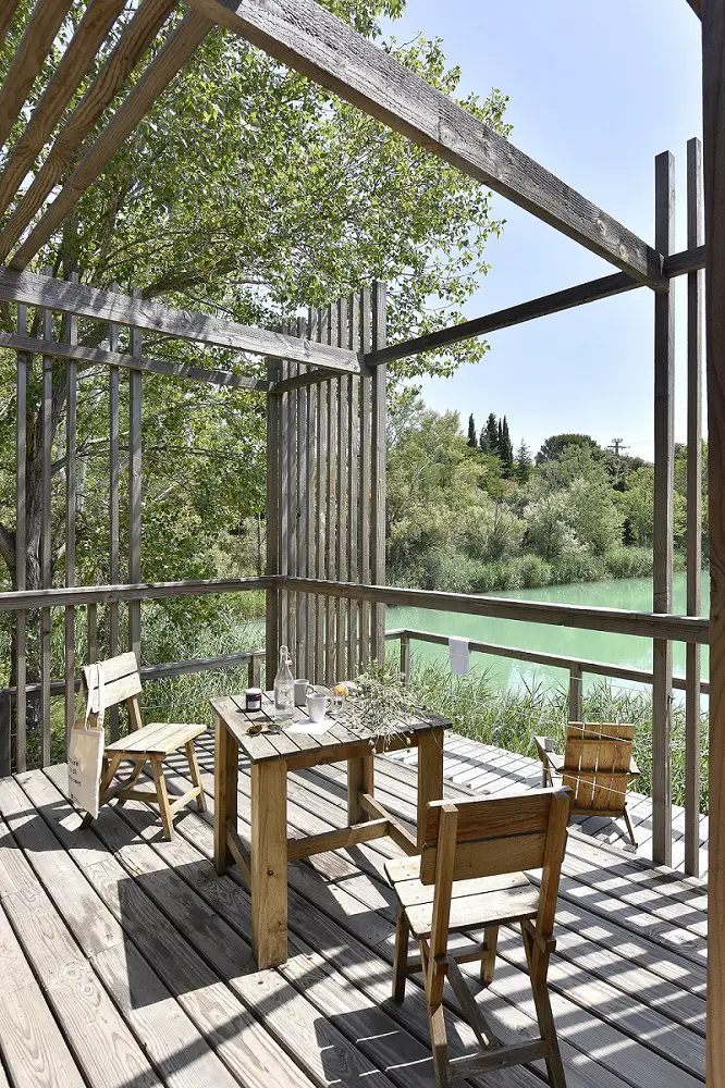 "湖畔木屋 | 与自然共生的设计师度假胜地"-8