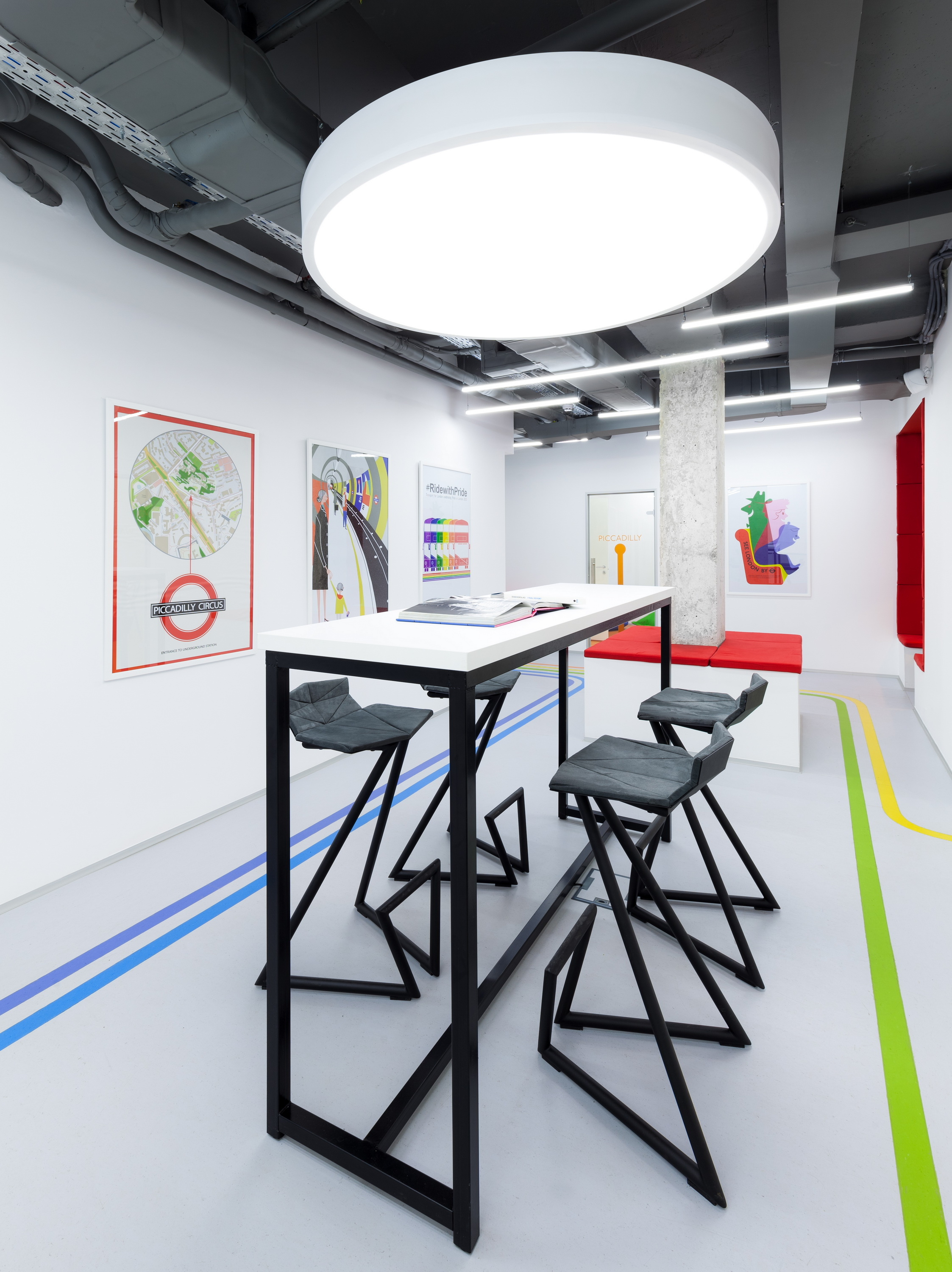 UNDERHUB 办公室-20