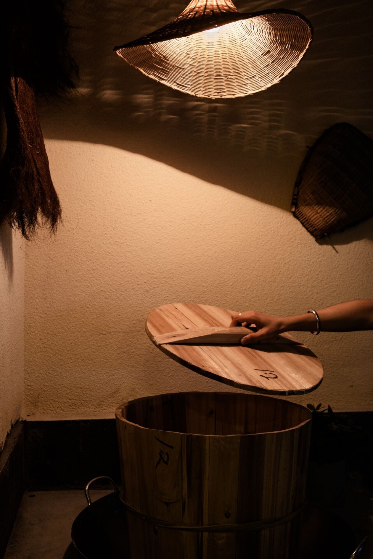 成都“宽菜”卤味店 | 25㎡美食空间，返璞归真的家乡味道-19