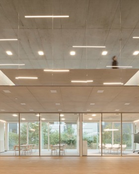 Schmitt Sohn分部办公楼丨德国丨Wittfoht Architekten