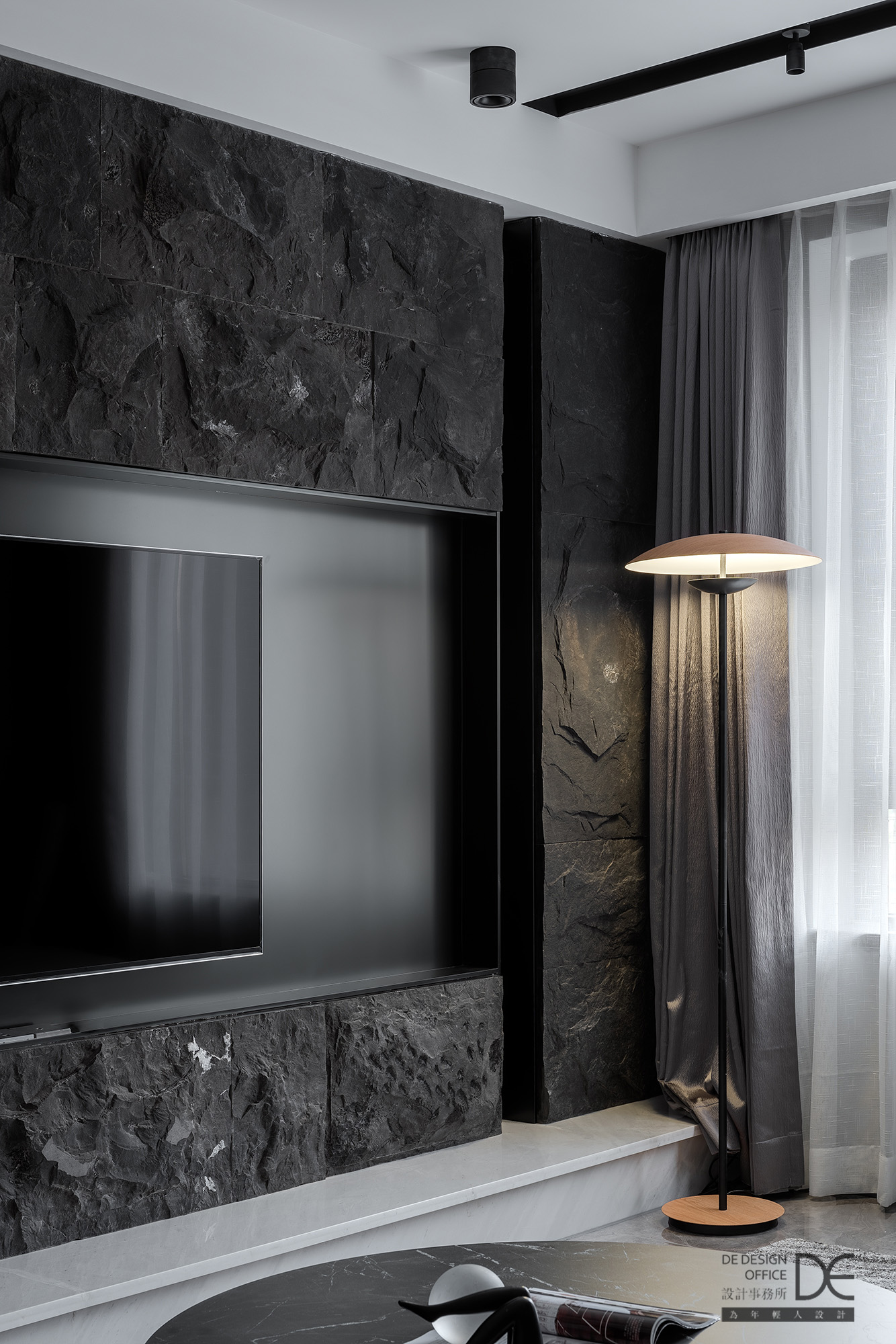 163㎡跃层现代风,三口之家理想生活丨DE 设计师事务所-37