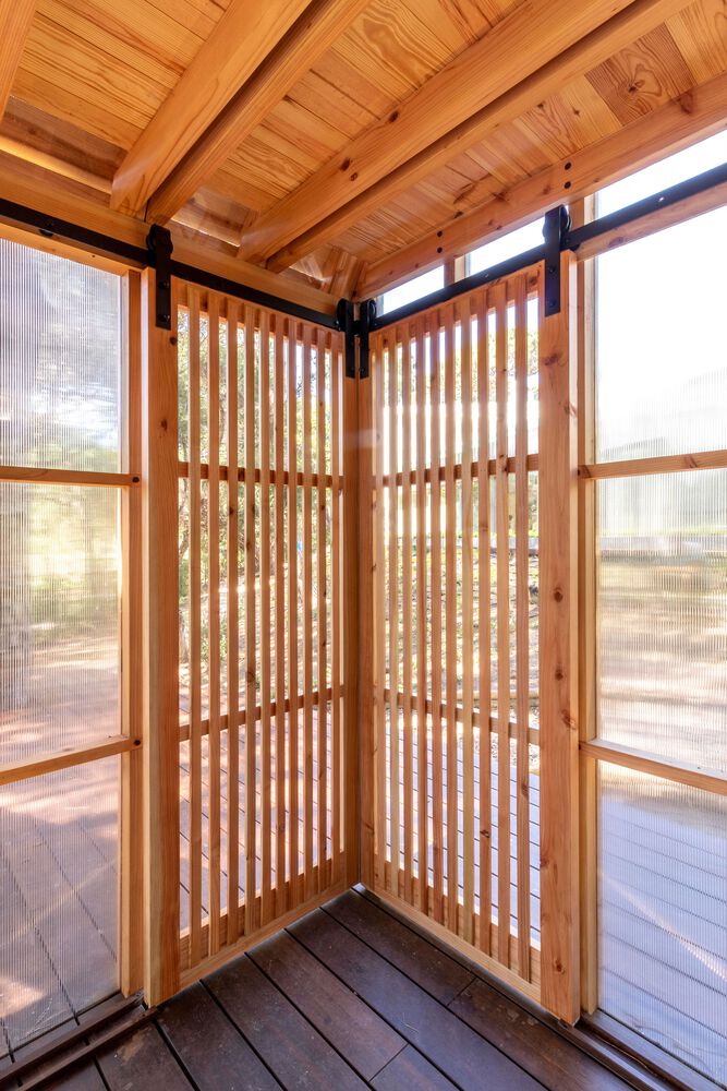 悬浮的木质雕像丨Patina Garden Studio-10