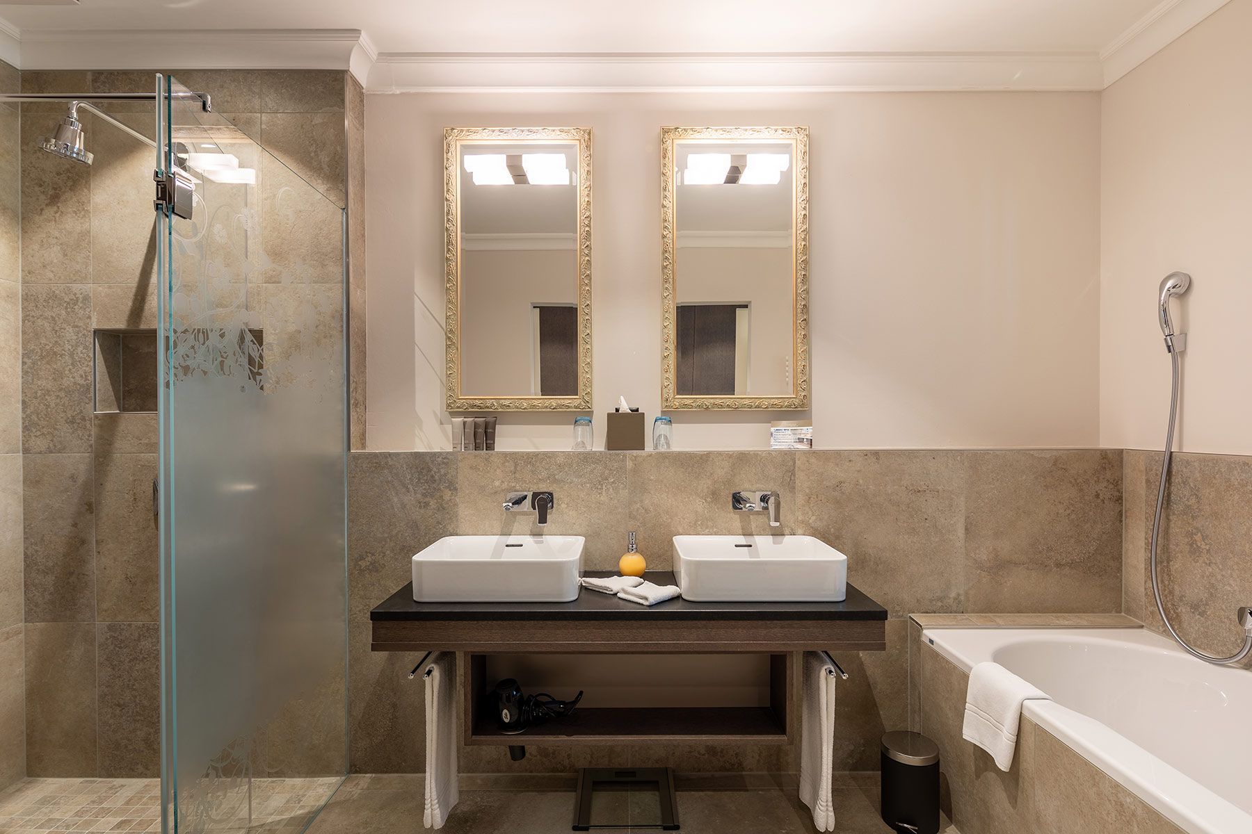 Hotel Lenkerhof新SPA及 wellness区域丨瑞士丨APPIA Contract GmbH-32