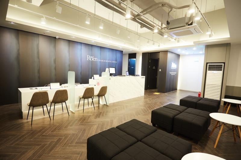 现代高级 84 平山别墅设计-4