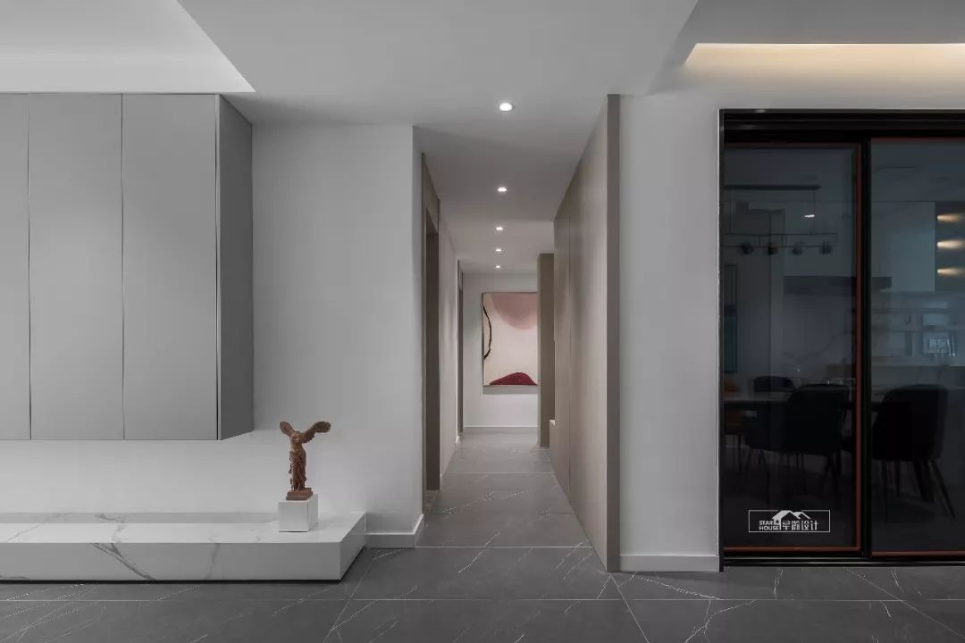 星瀚设计打造极简风别墅-26