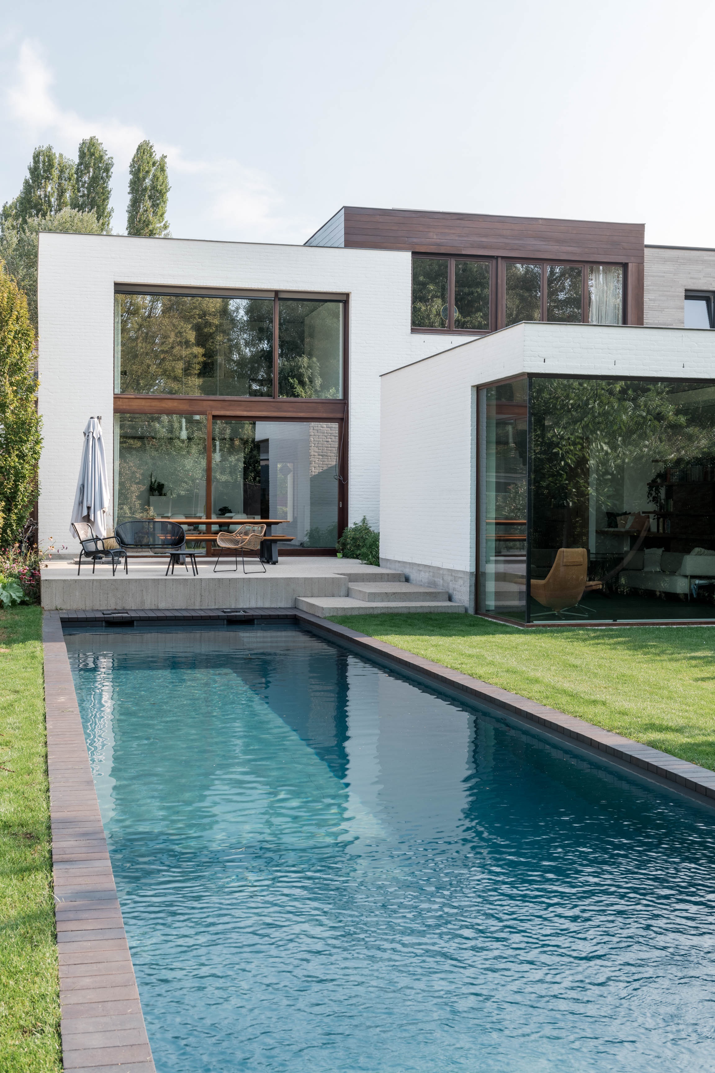 Lier半开放式带泳池及泳池屋建筑-2