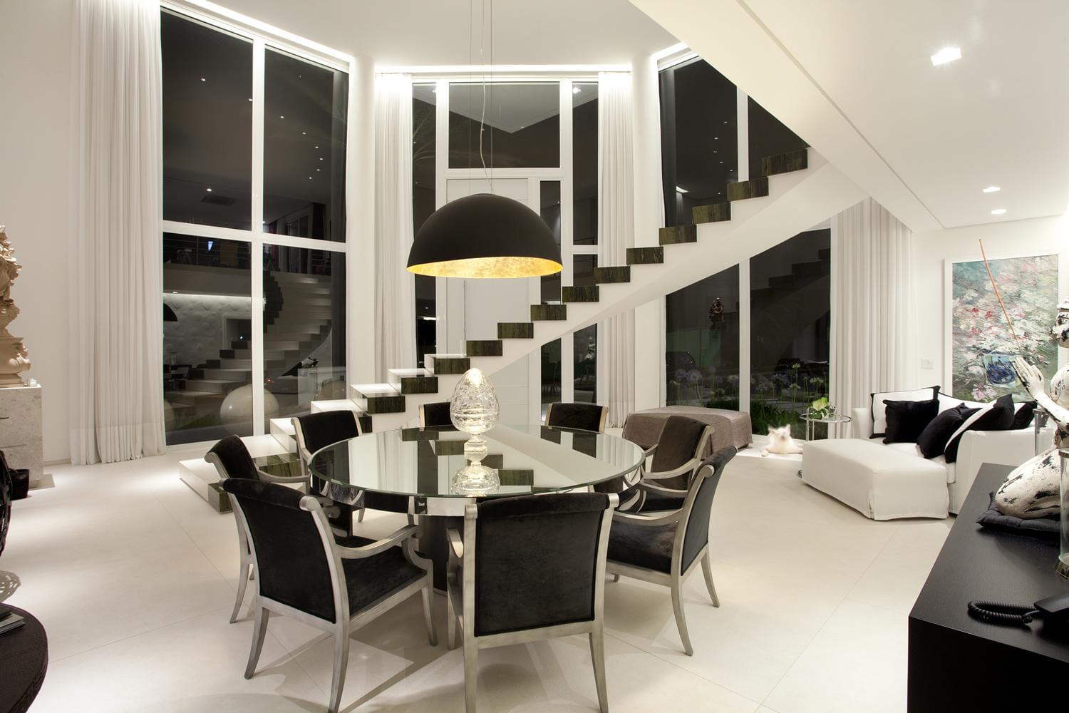 巴西 PUPO+GASPAR 建筑事务所的现代极简住宅设计-11