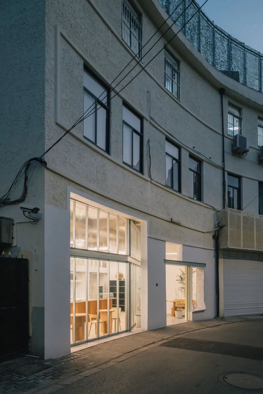 在面包店上方或越过面包店丨中国上海丨Atelier tao+c-18