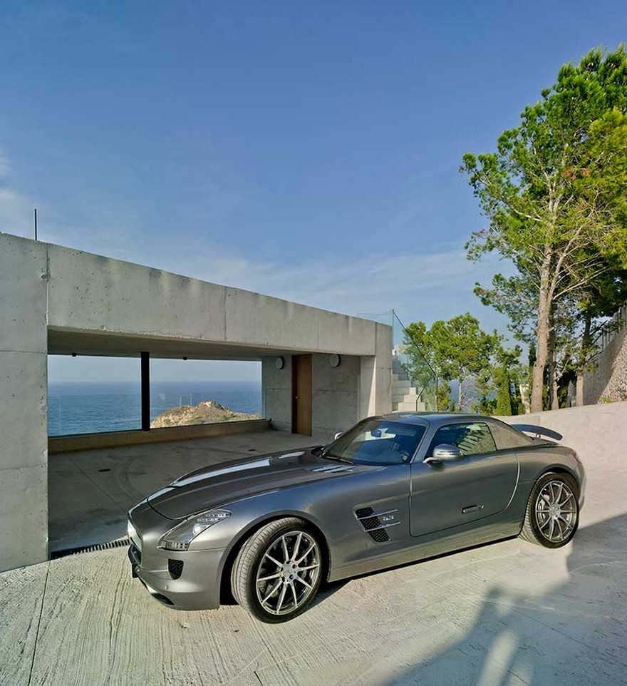 Concretus House is a Brutalist-Style Home in Cala Sardinera, Spain-31