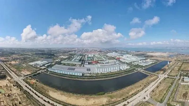 上海宝冶承建的禄丰市桃园220MW光伏电站项目成功并网-123