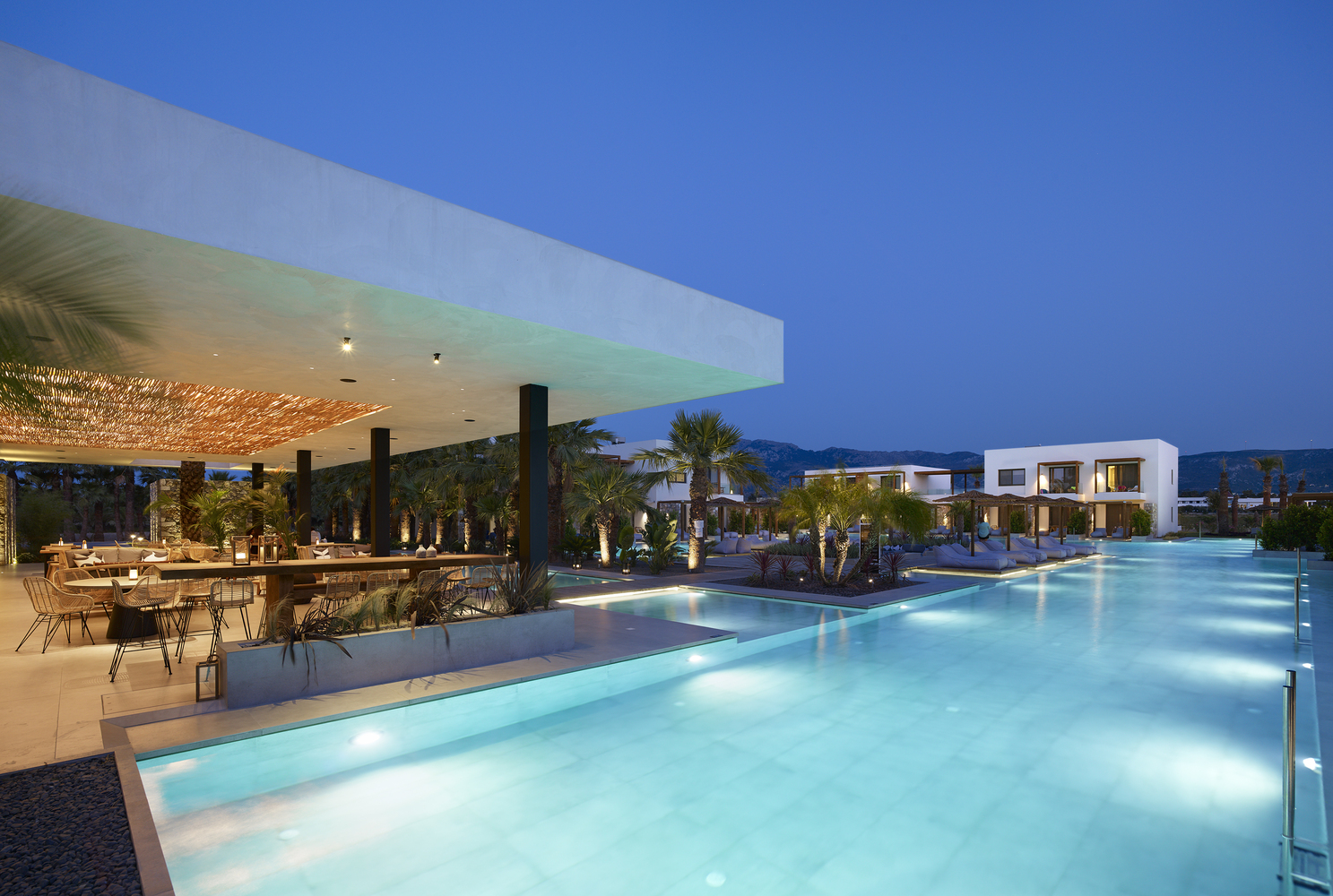 卡拉维亚海滩初级套房餐厅-62