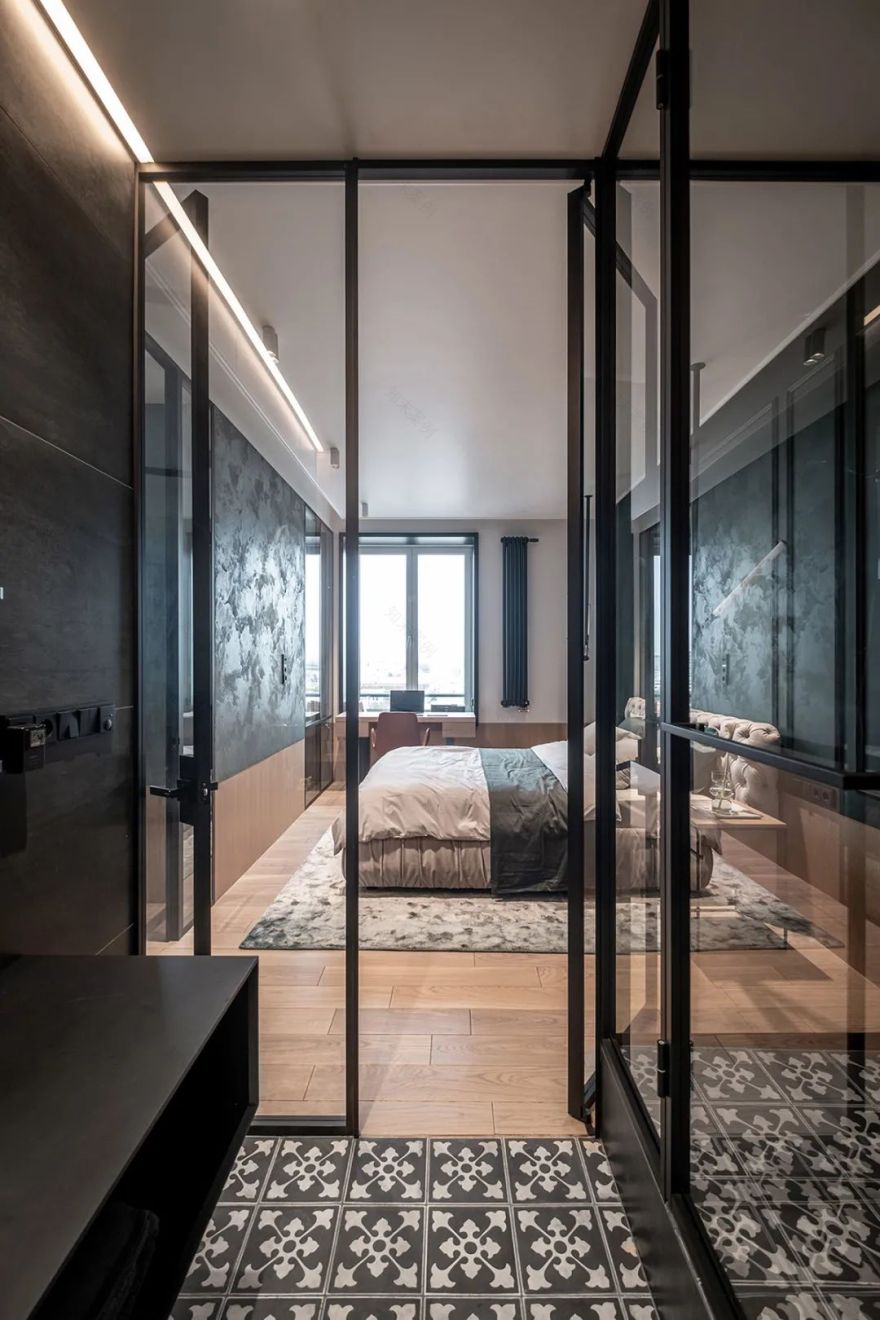 莫斯科 66㎡莫兰迪简约风公寓,玻璃隔断打造开放式空间-29