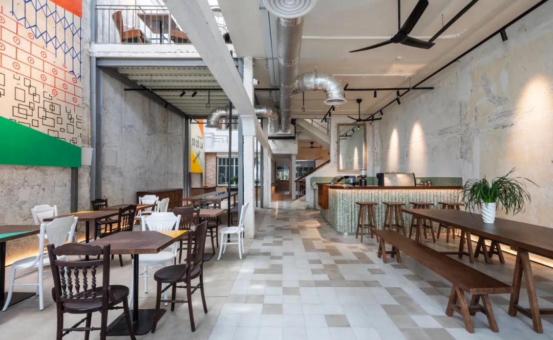 越南西贡可持续建筑咖啡店丨T3 Architects-5