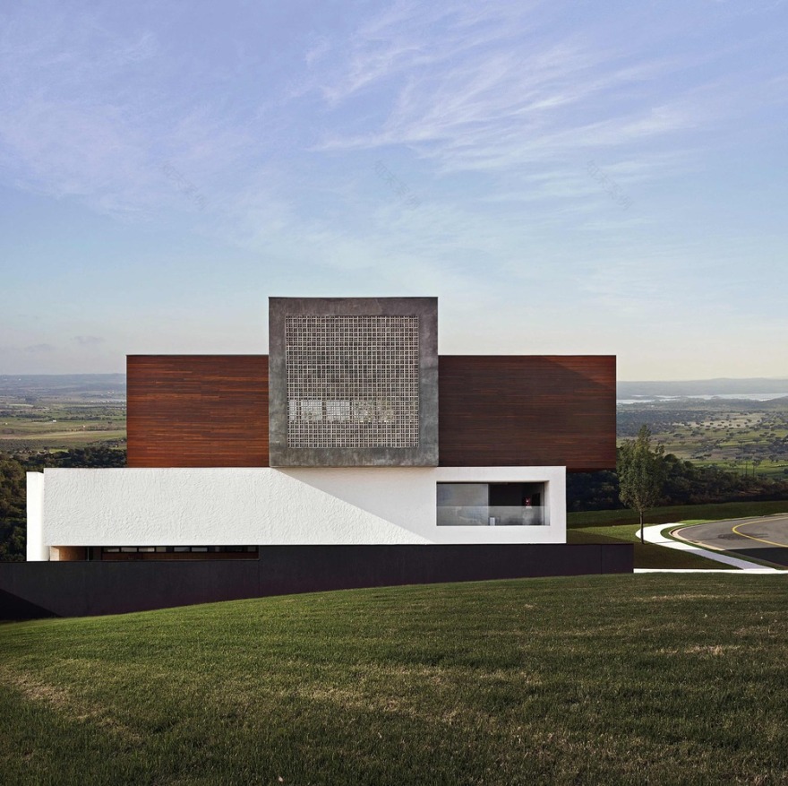 巴西隆德里纳独特家园 | 现代与自然的完美融合-4