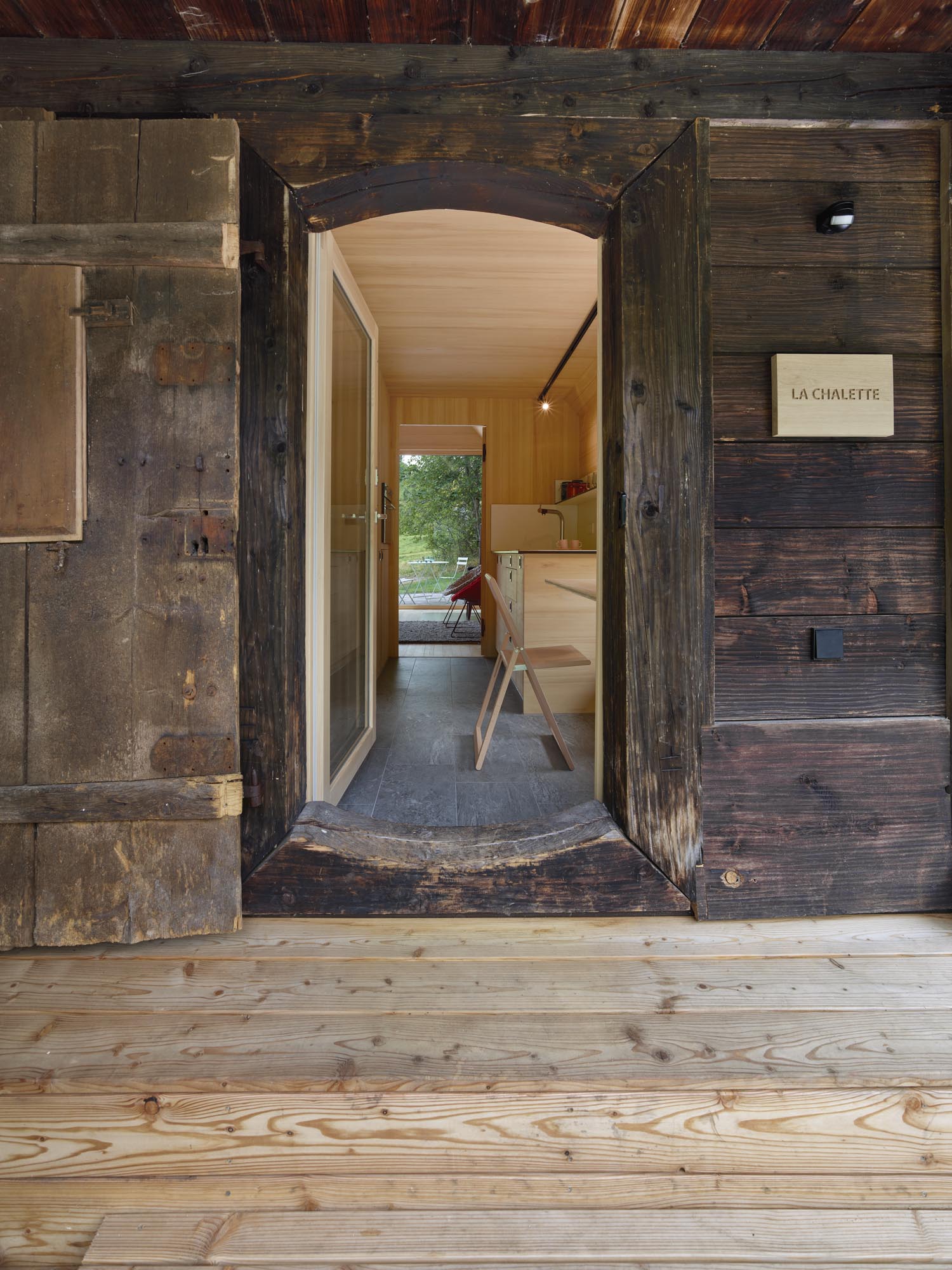 德国黑森林 1000 米高空的环保小屋-25