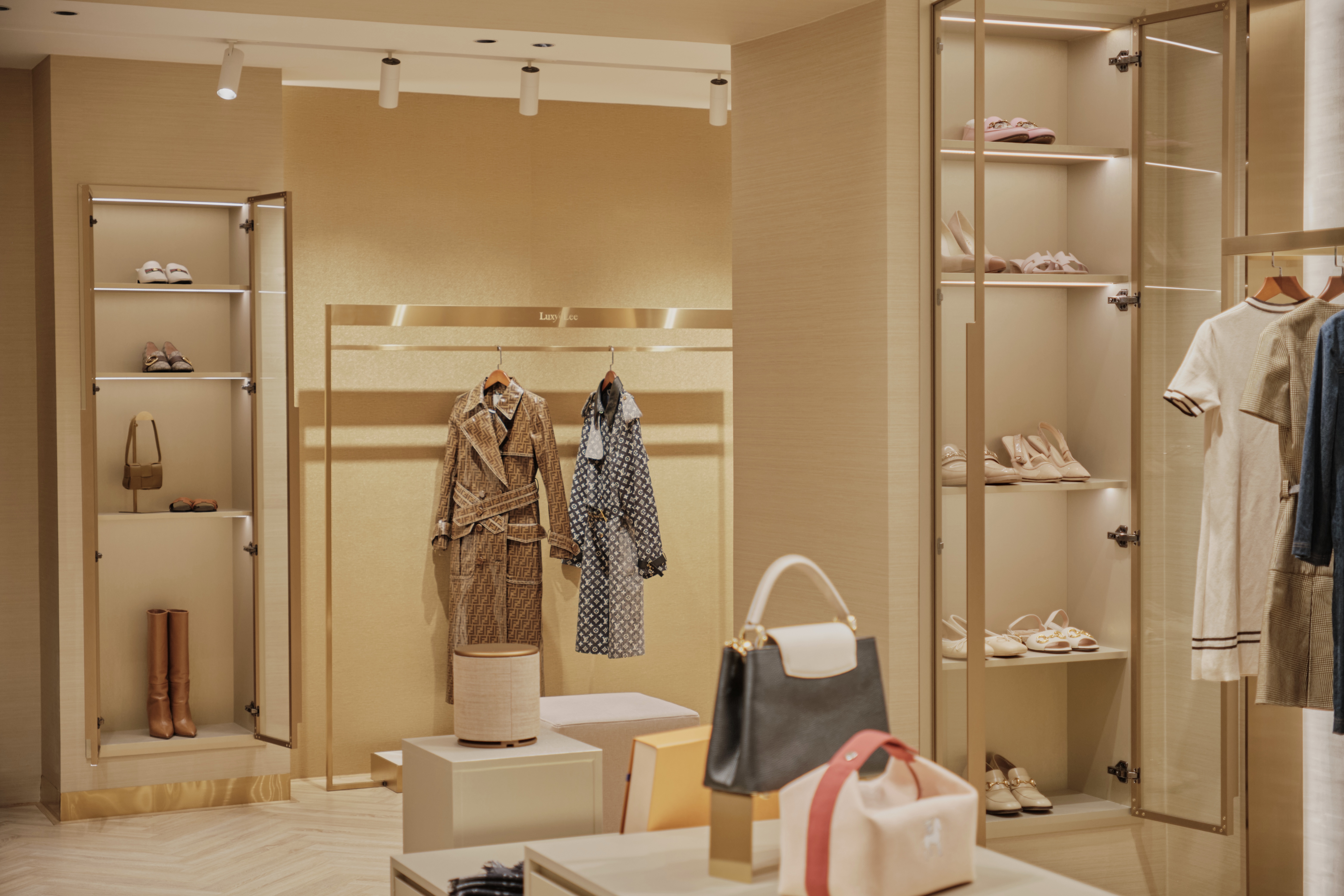 Reality | Luxy by Lee-21