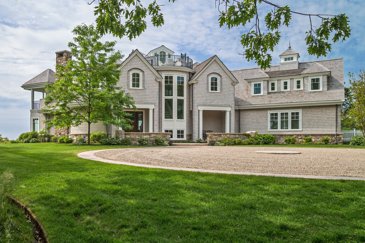 Classic New England Cape Cod Retreat with Spectacular Vistas-14