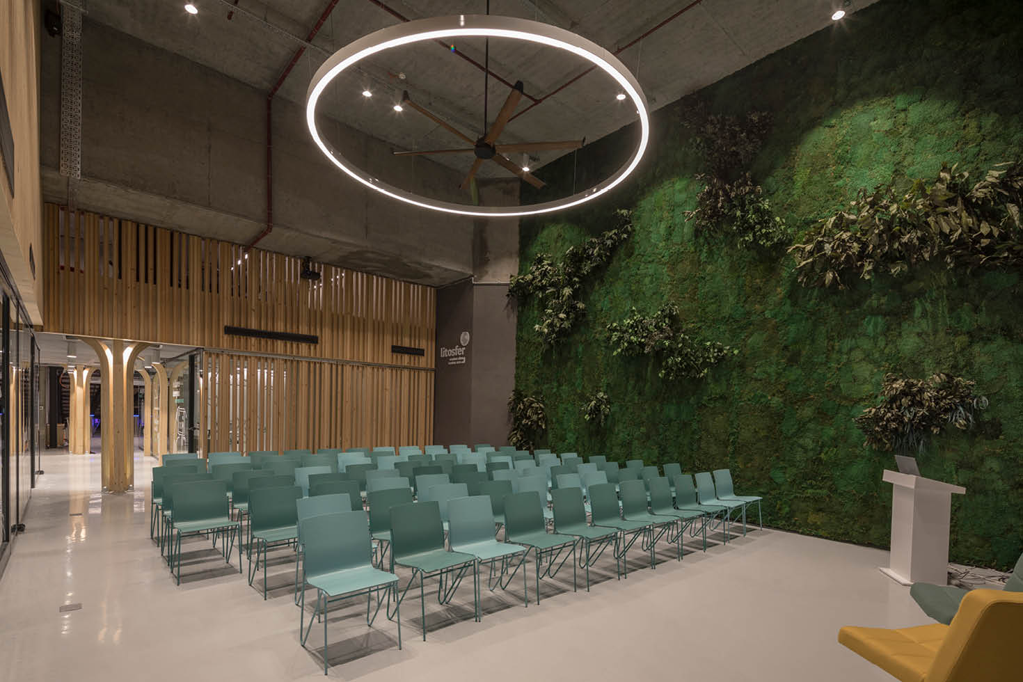 伊斯坦布尔地铁 cave 变身未来科技实验室-23