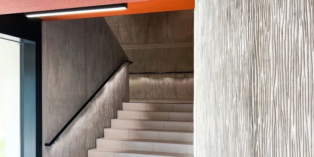 Ecoplus办公空间：室内清水混凝土的曲面美学-16