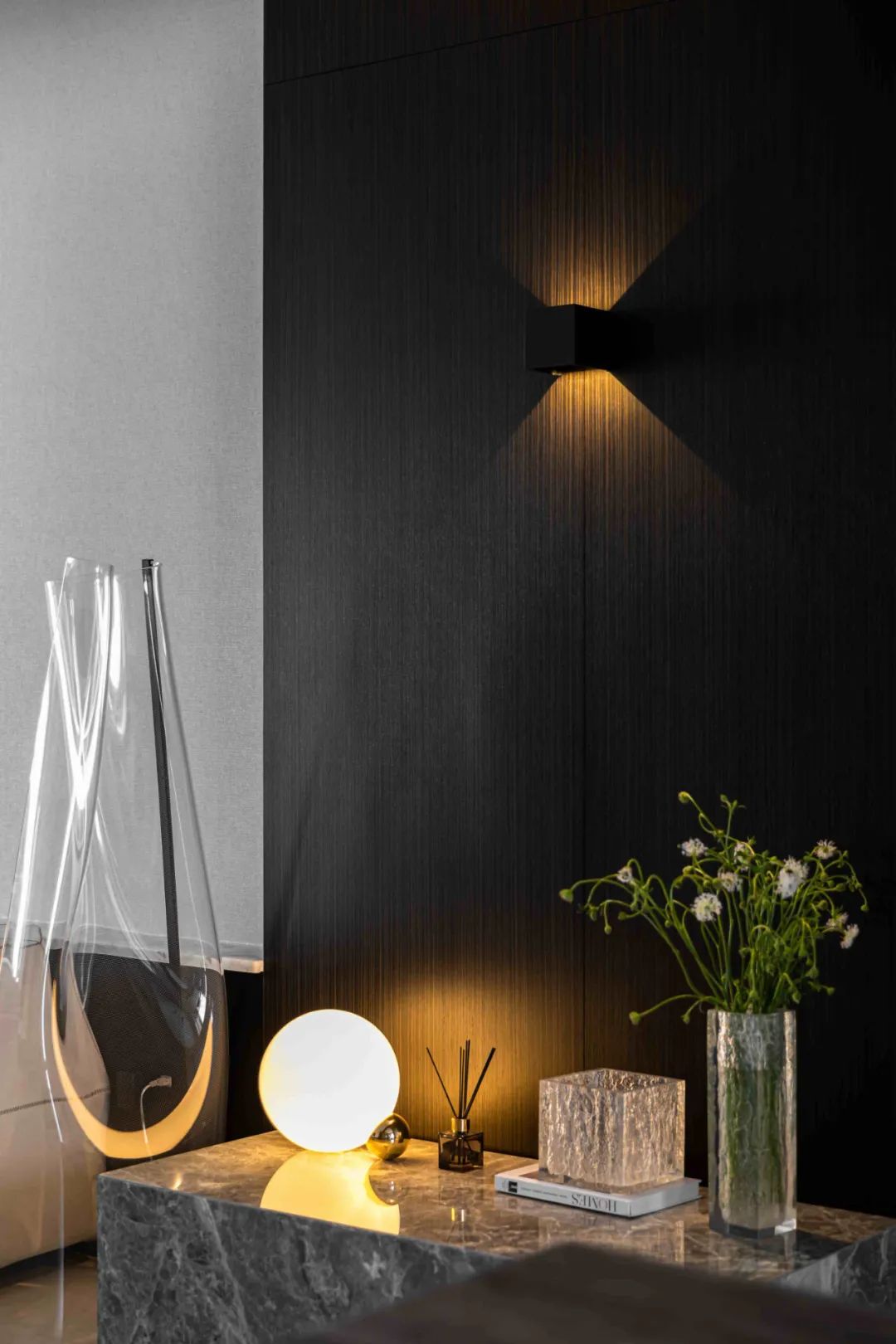 大理石+原木，80后业主的现代风四居室 | 花漾美作-45