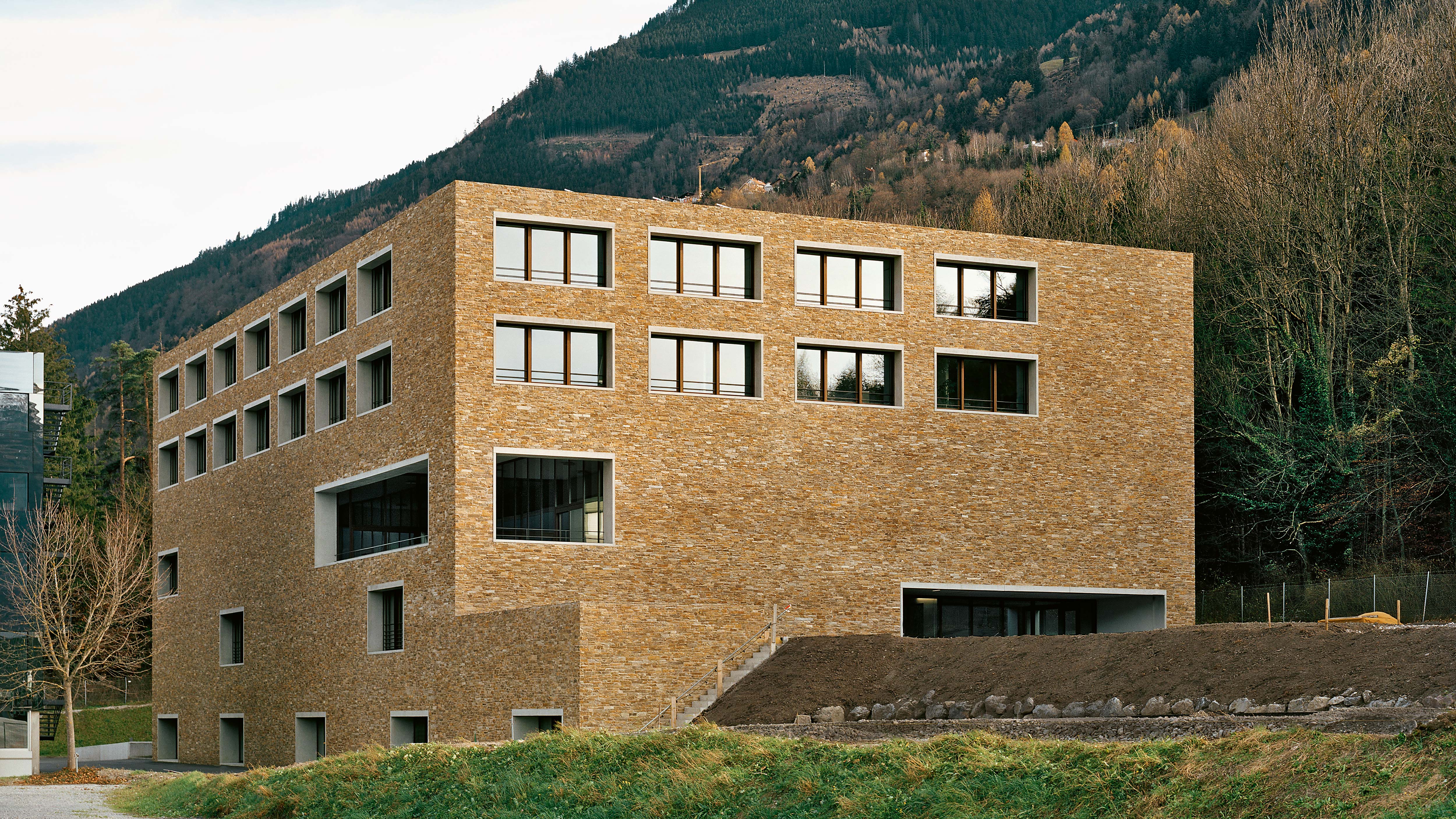 Hilti 培训中心-0