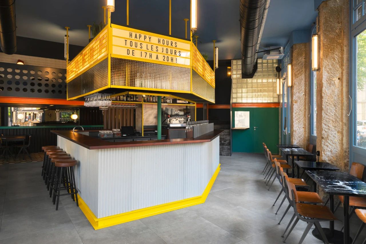 法国La Raffinerie Modernist啤酒吧-8