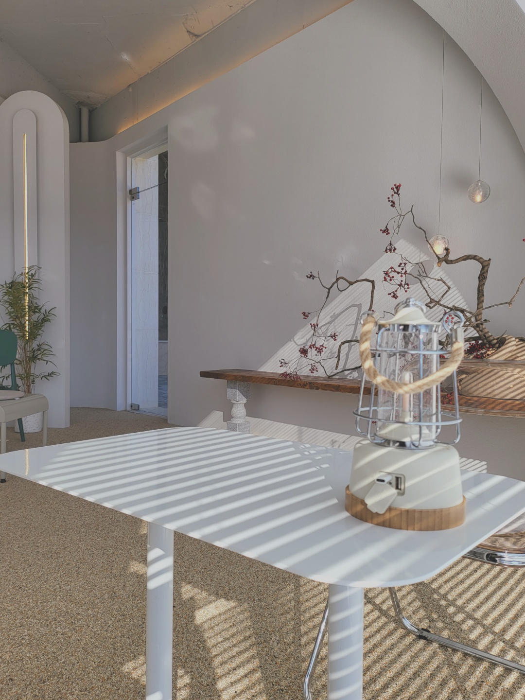 40 坪高级感十足的韩国窗源咖啡厅设计-9