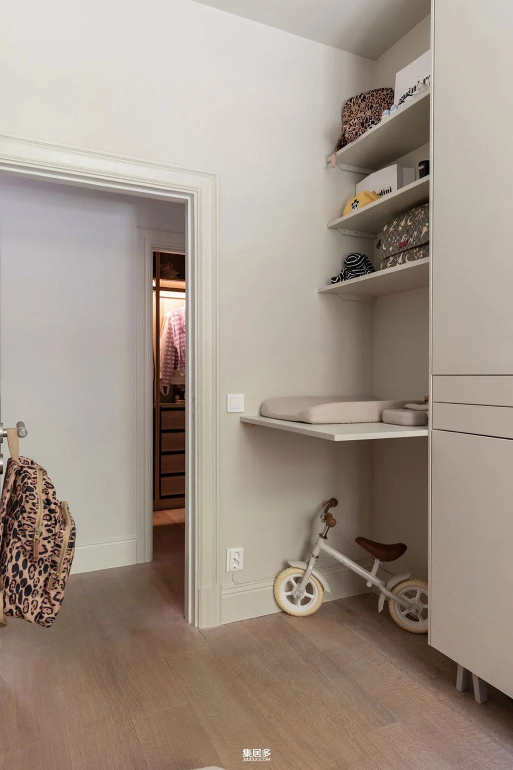 斯德哥尔摩百年公寓现代设计丨瑞典斯德哥尔摩丨瑞典设计师-27