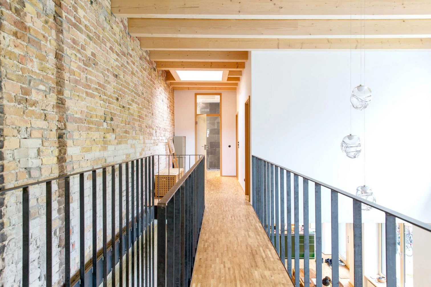 柏林旧锁匠铺改造丨德国柏林丨艺术家和创意人士团体-18